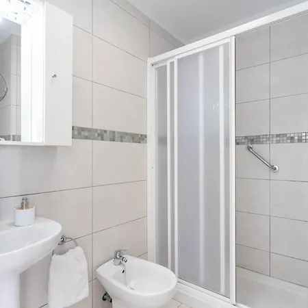 Pn 12 * Puerto de Santiago (Tenerife)